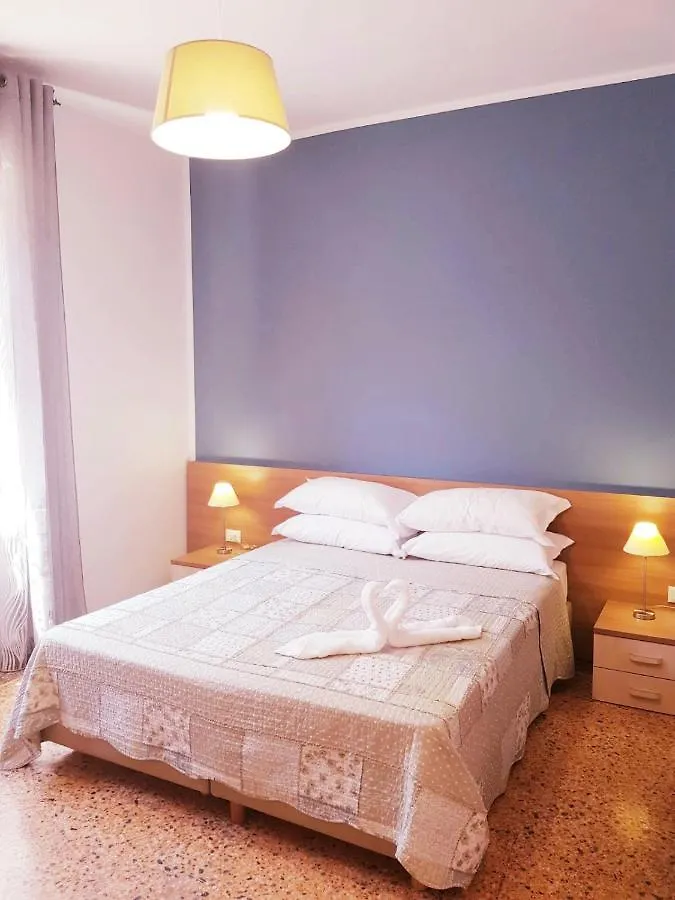 Bed&Breakfast Sognando Verso La Torre Pisa 0*,